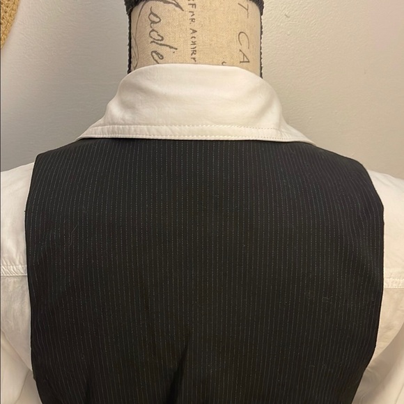 Velvet Heart 2 Piece Set White Button Down Shirt Medium & Pin Stripe Vest Small - Picture 6 of 9